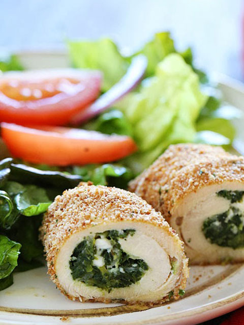 Куриные рулетики со шпинатом и сыром